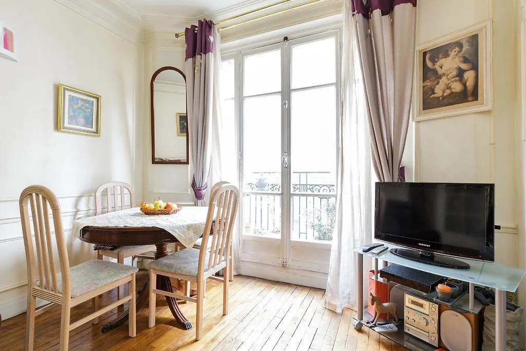 Apartment Picpus Paris