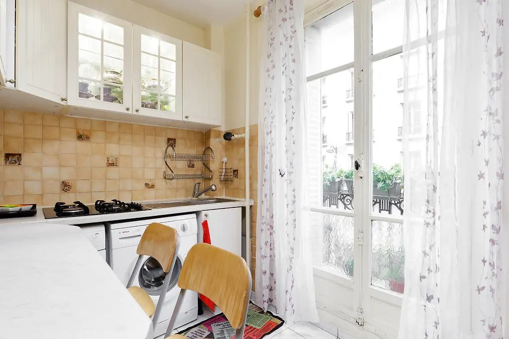 Apartment Picpus Paris